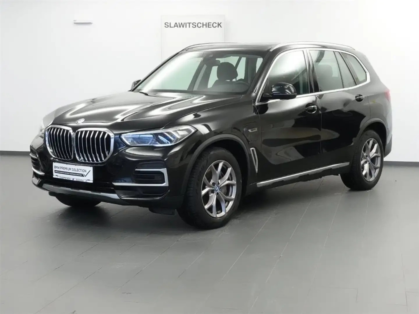 BMW X5 xDrive45e Schwarz - 1