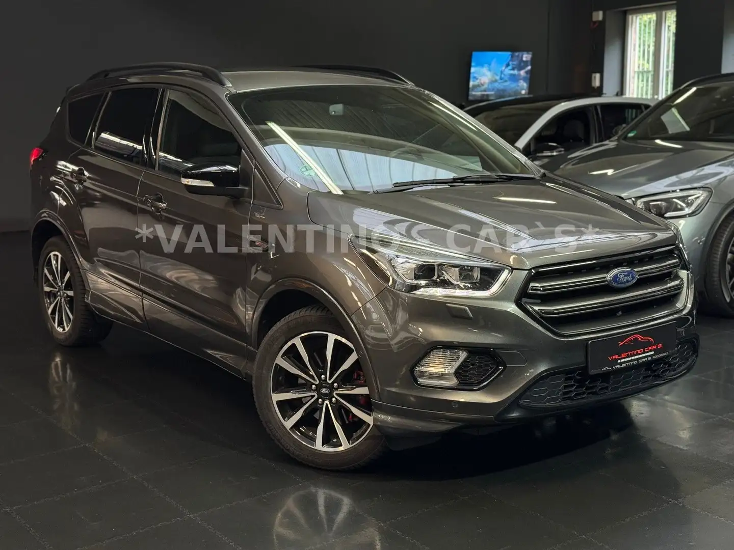 Ford Kuga ST-Line Automatik/Nav/Kam/Temp/LED/Sony/Shz Gris - 1