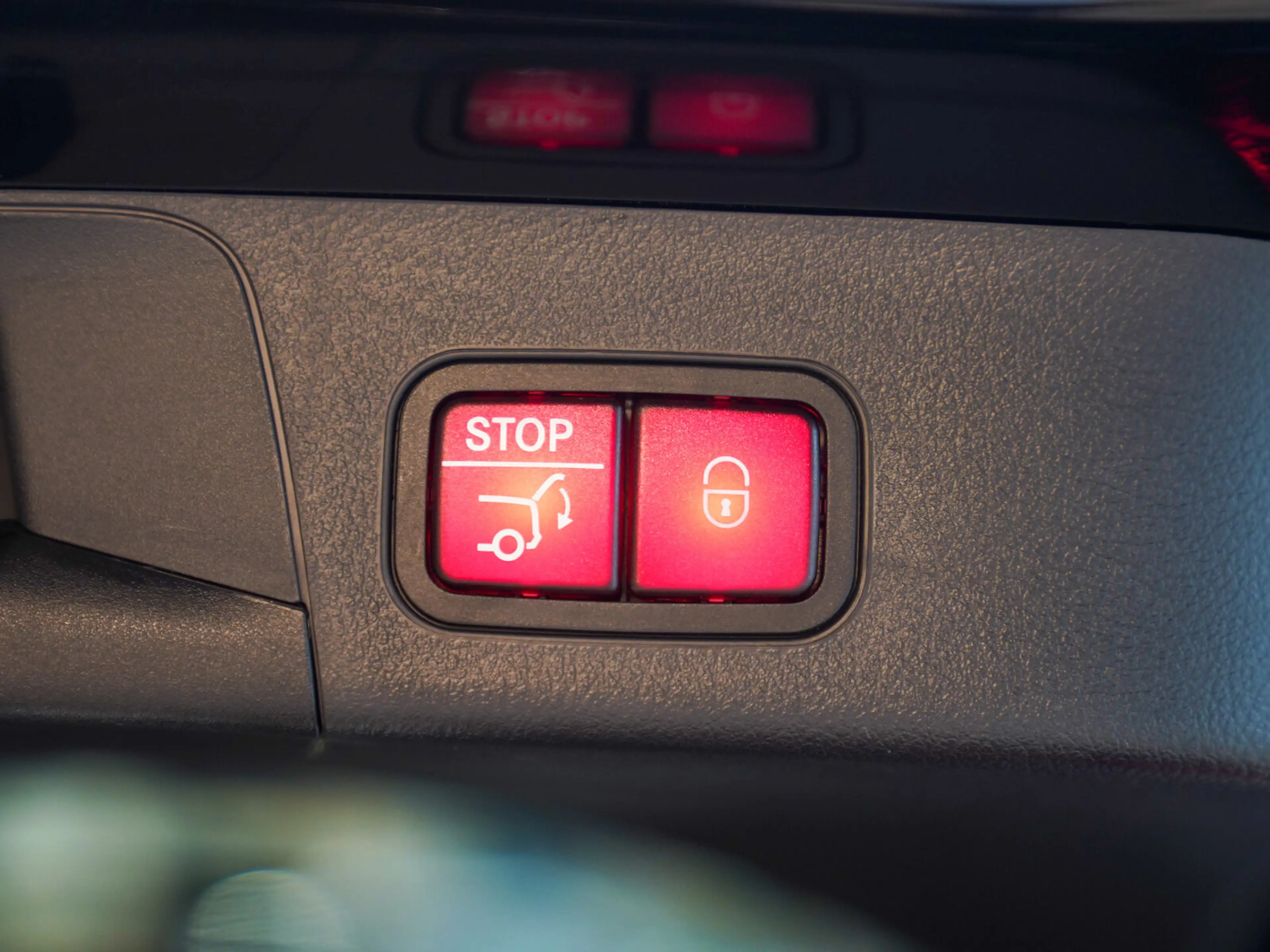 Mercedes-Benz EQB 250 + AMG Line Memory CarPlay KEYLESS CarPlay — photo 6