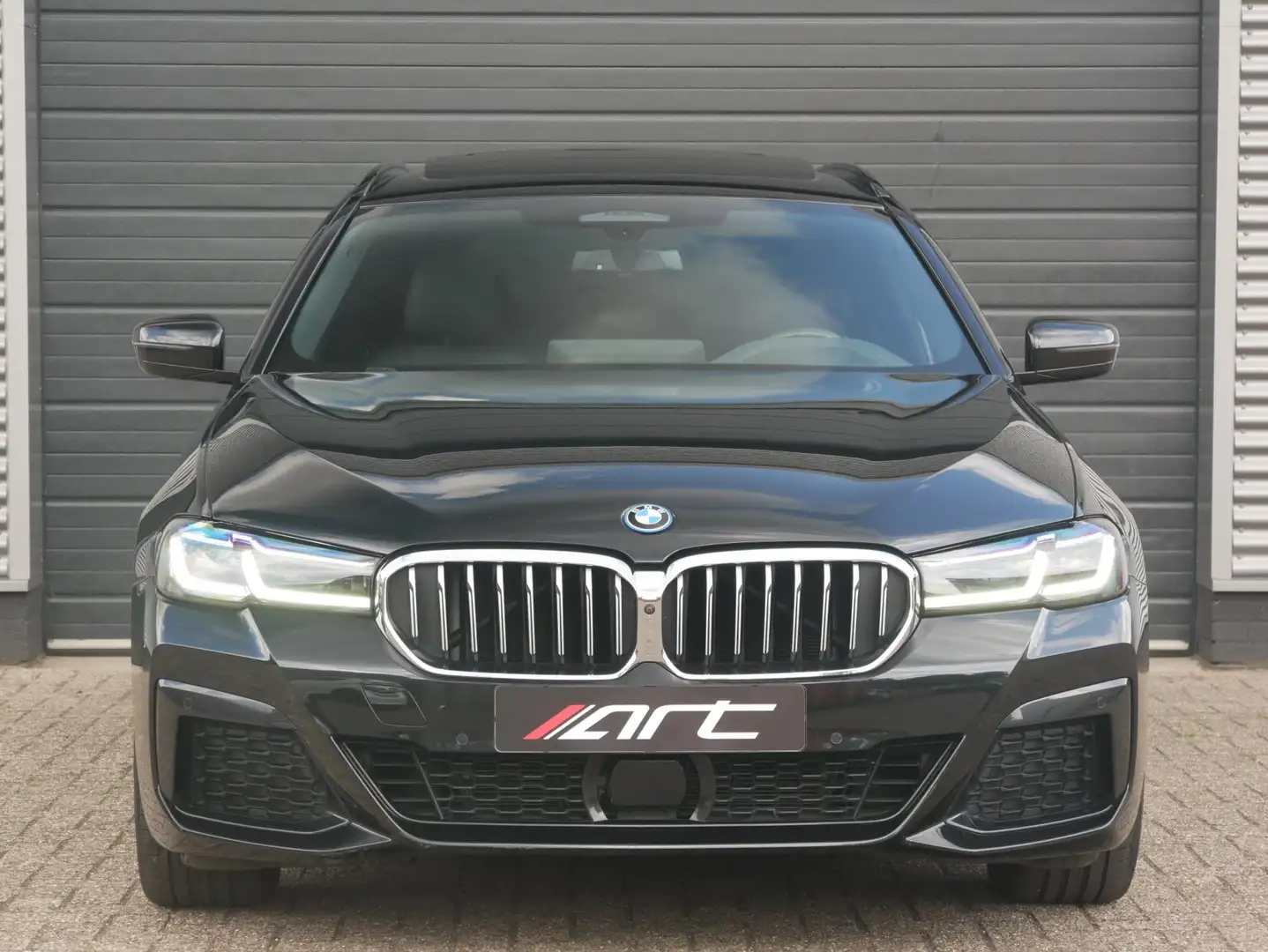 BMW 530 5-serie Touring 530e xDrive M-Sport, Pano, Laser, Negro - 2