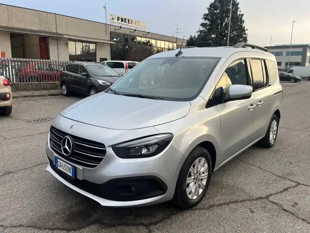 Mercedes-Benz Classe T T 180d