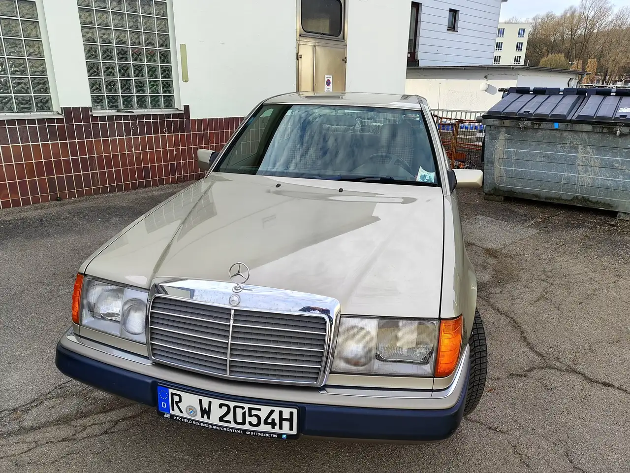 Mercedes-Benz 200 E Klasse, foto 1