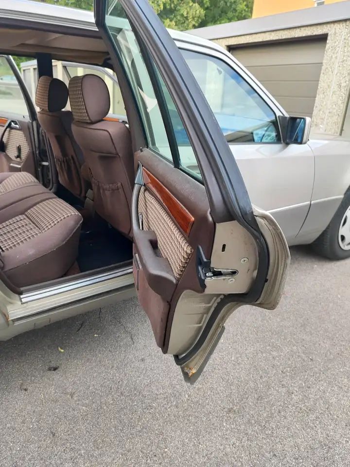 Mercedes-Benz 200 E Klasse, foto 11
