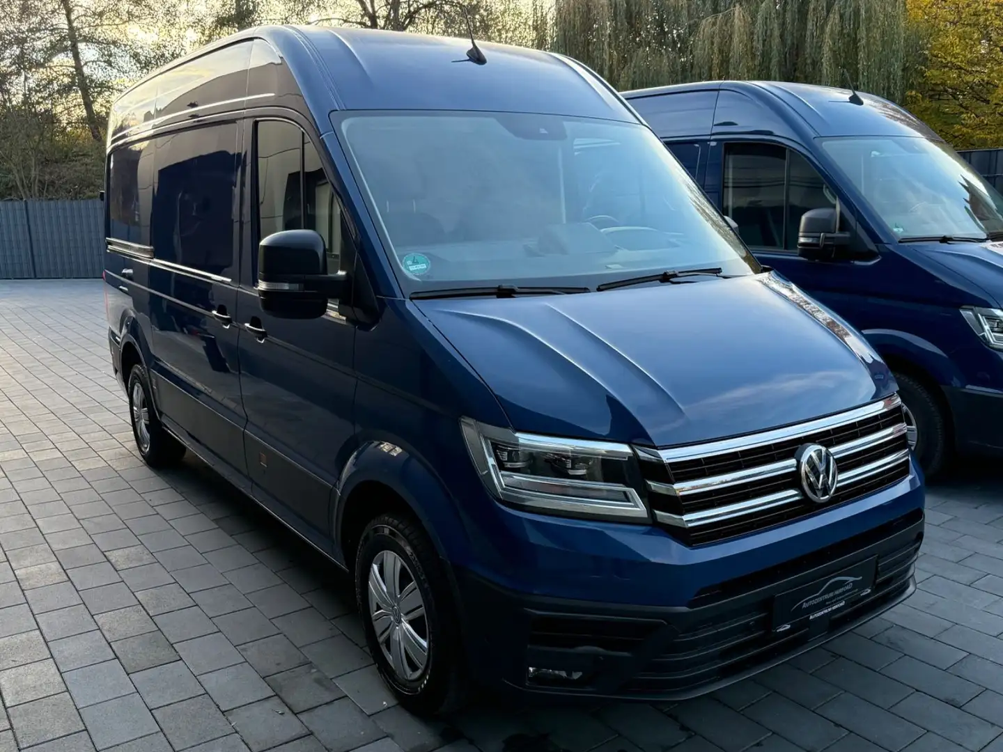 Volkswagen Crafter Kasten 35 Hoch Lang NAVI DSG LED AHK Blau - 2