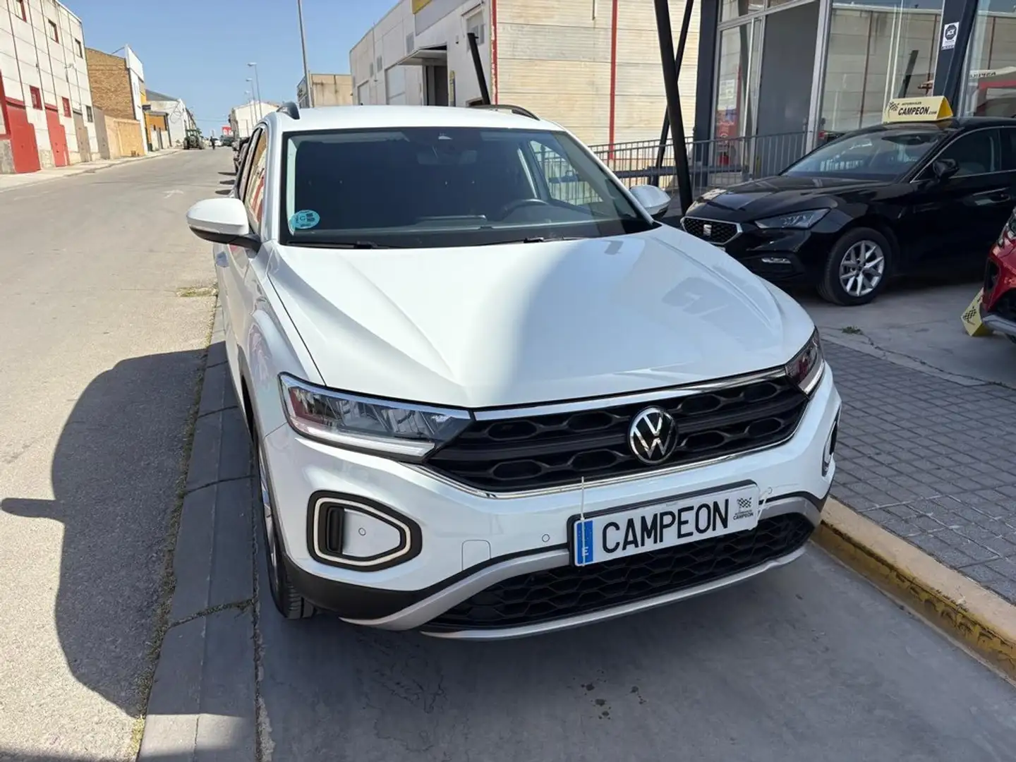 Volkswagen T-Roc 1.5 TSI Advance DSG7 Blanco - 1