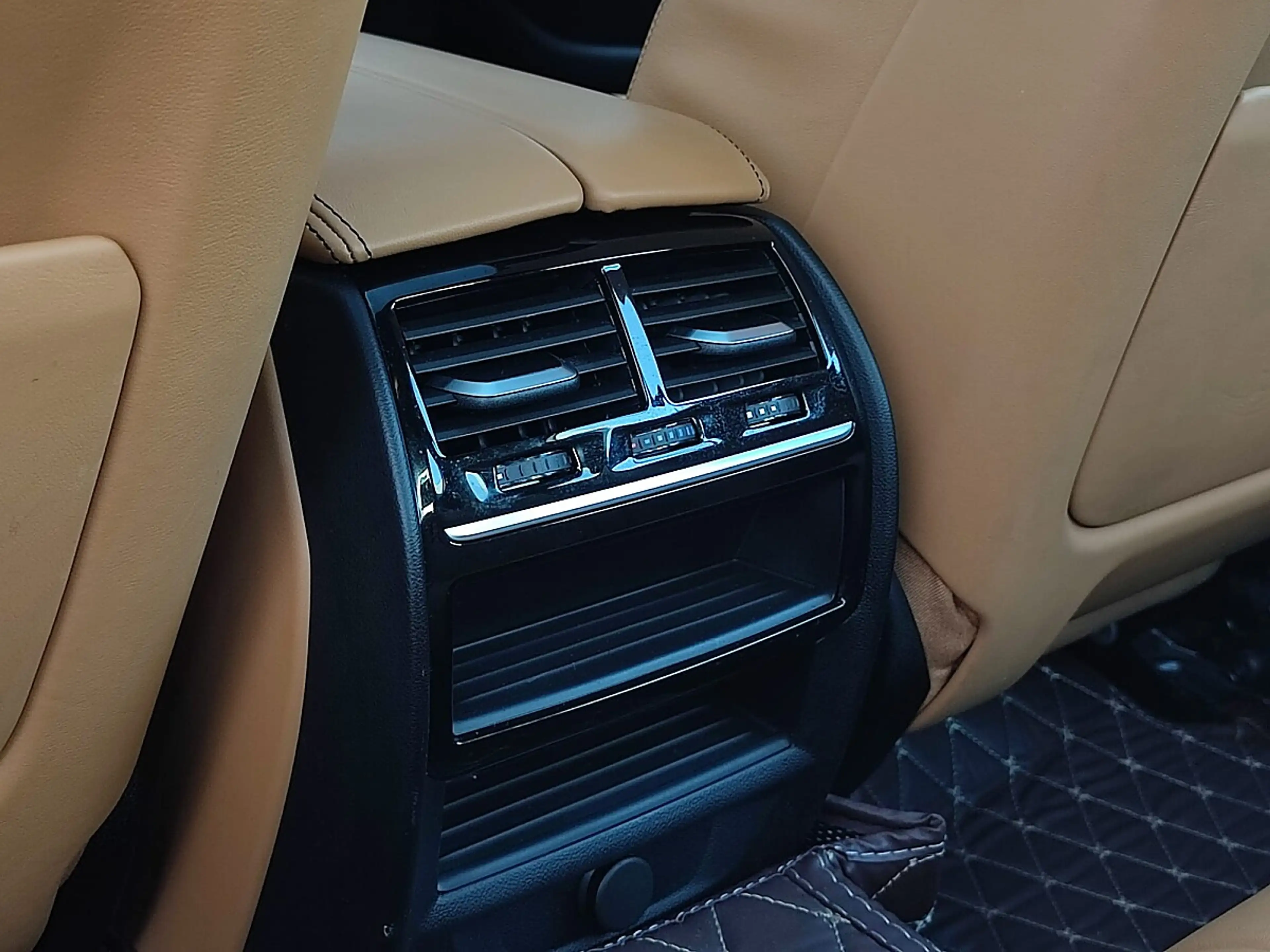 BMW 530 e PHEV iPerformance — photo 15
