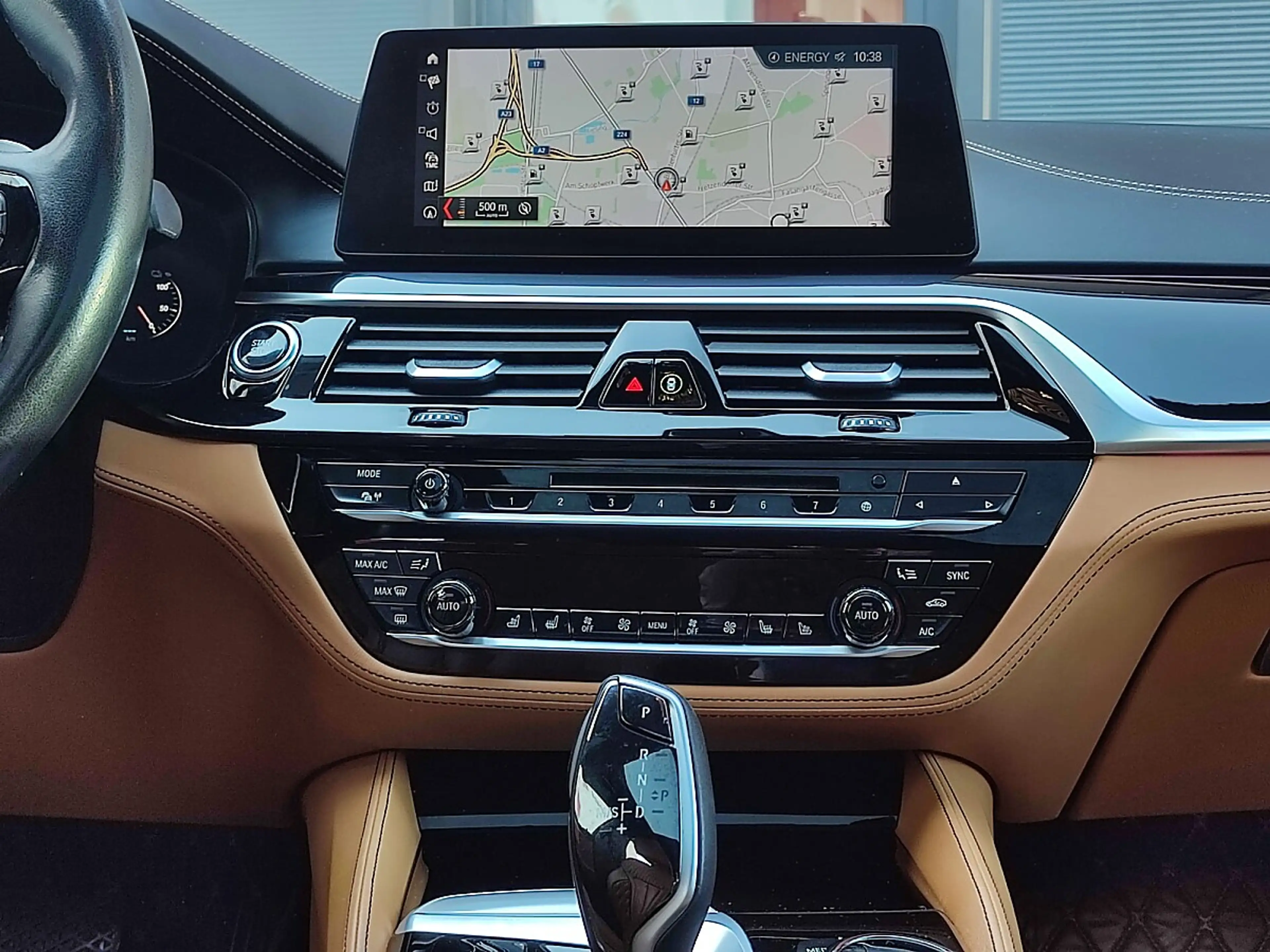 BMW 530 e PHEV iPerformance — photo 14