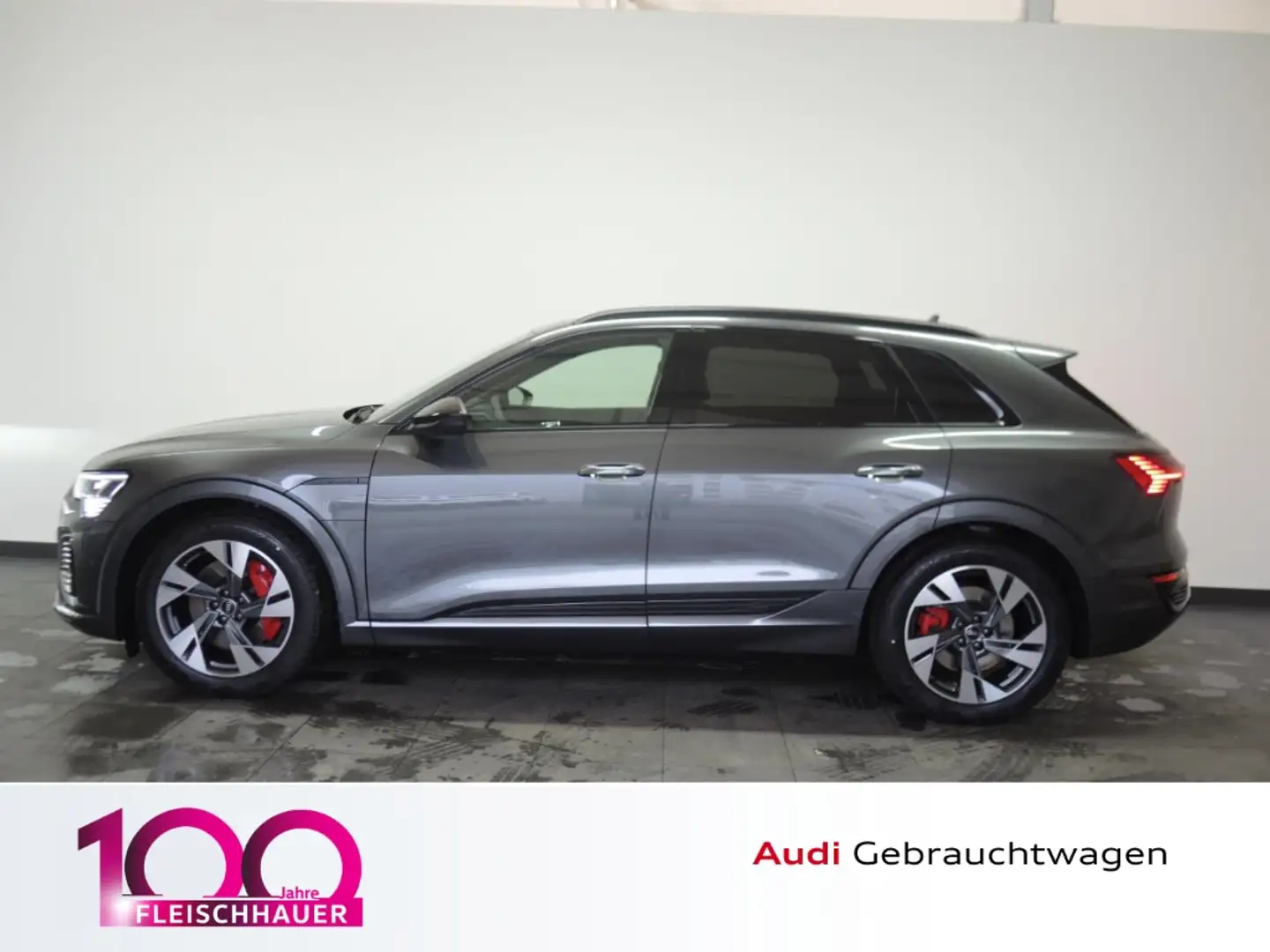 Audi Q8 e-tron S line 50 quattro Matrix-LED Sitzheizung v+h Head- Grey - 2