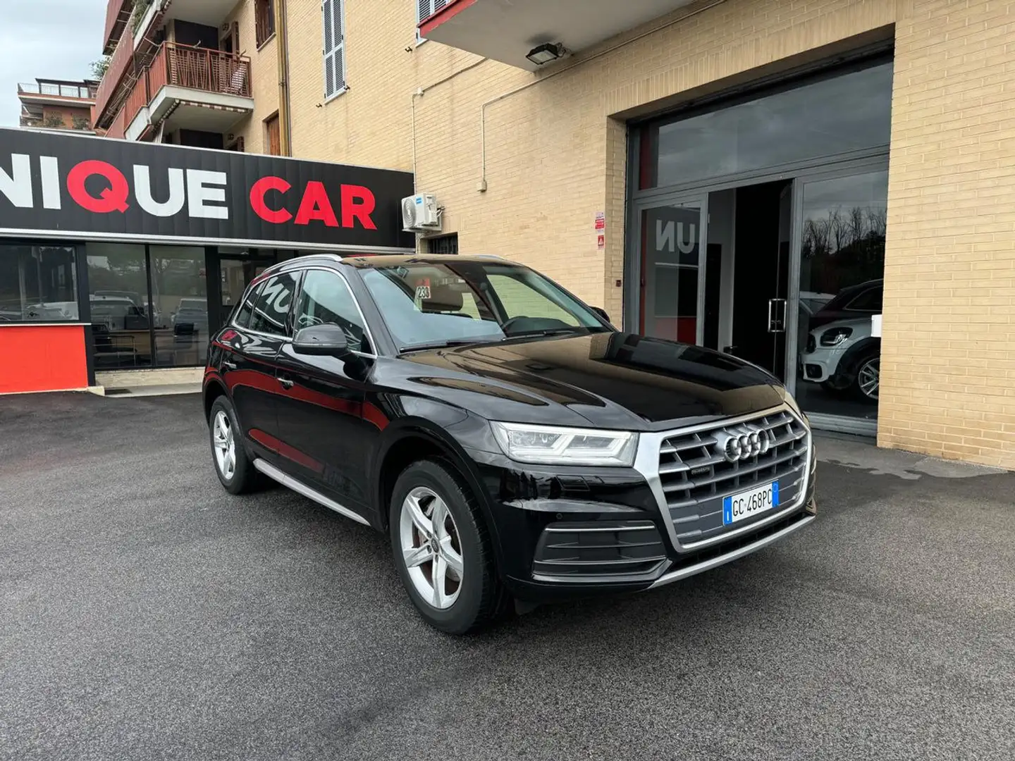 Audi Q5 40 TDI 204 CV quattro S tronic Business Sport Nero - 1