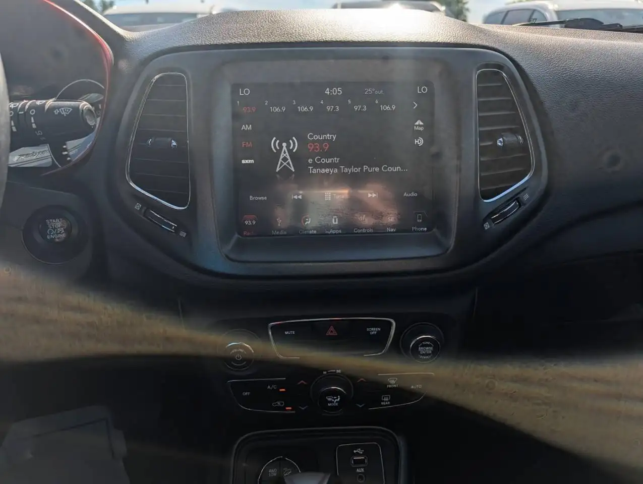 Jeep Compass photo Jeep Compass