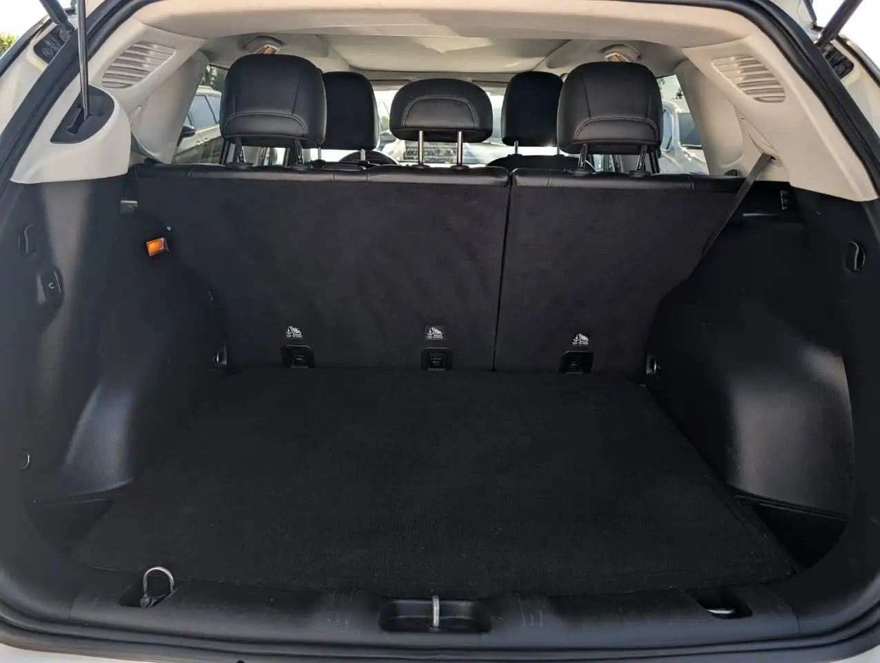 Jeep Compass photo Jeep Compass
