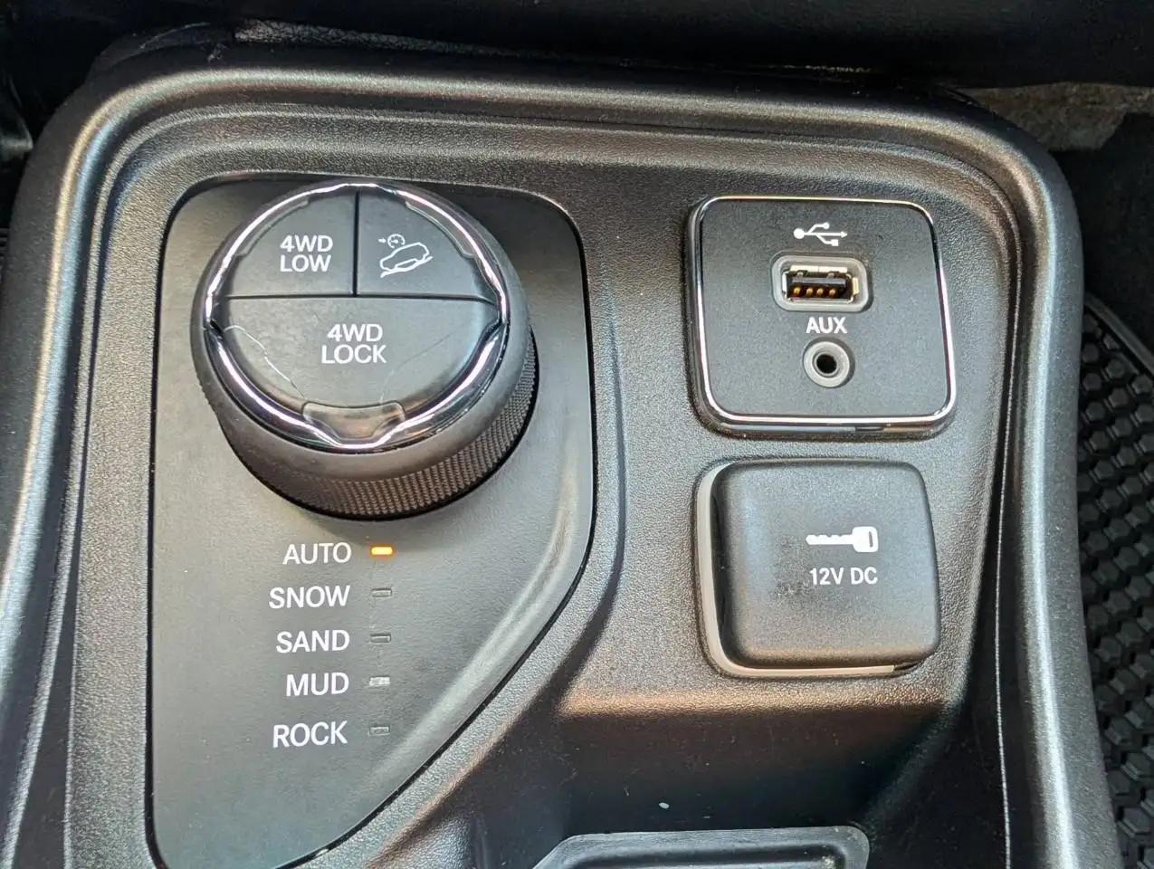 Jeep Compass photo Jeep Compass