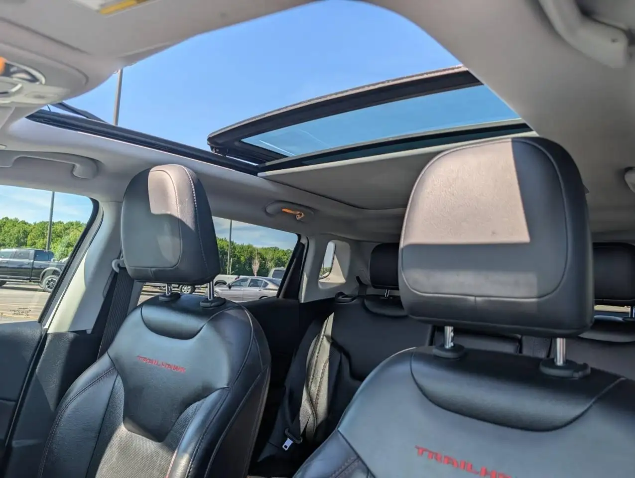 Jeep Compass photo Jeep Compass