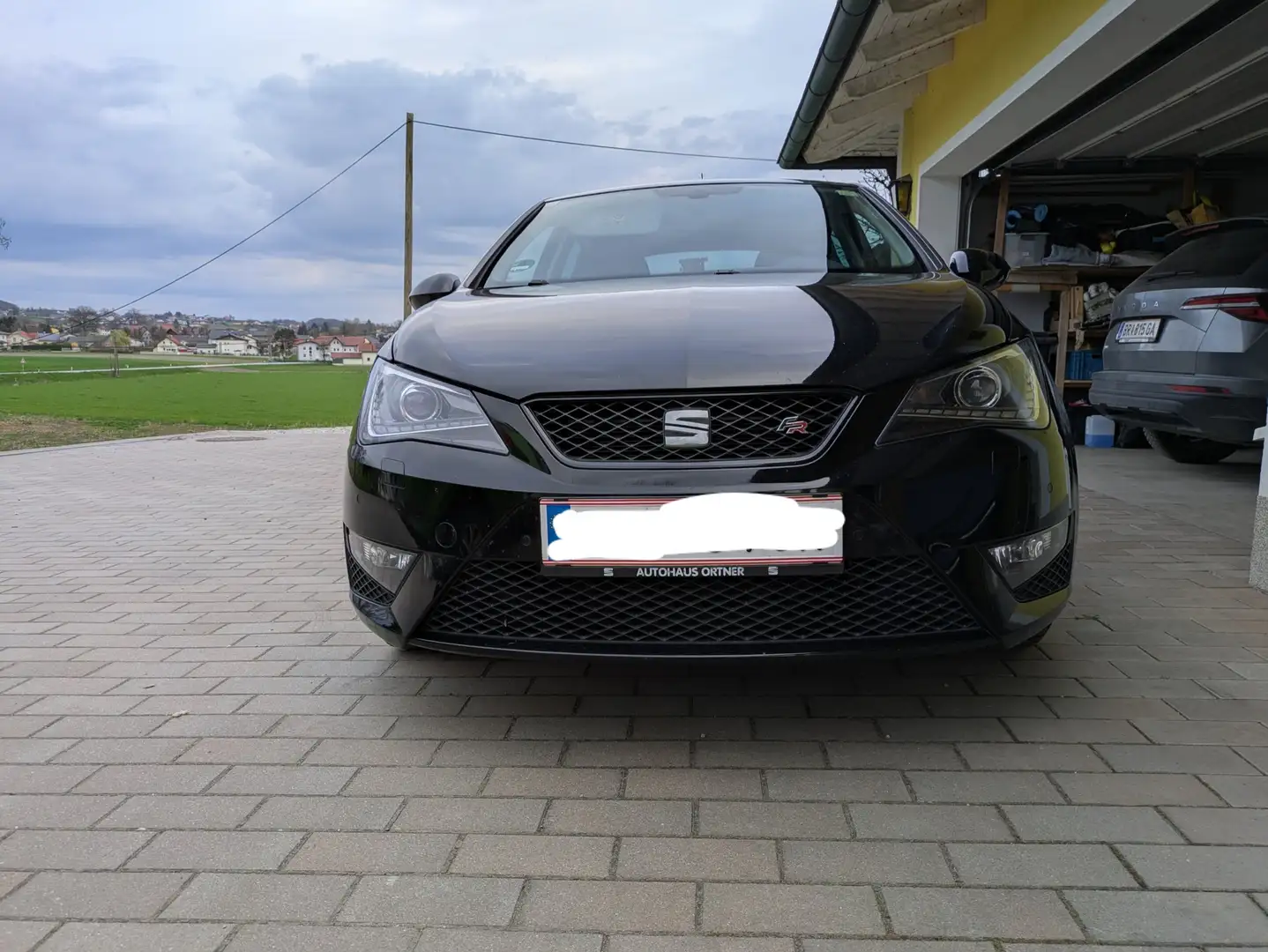 SEAT Ibiza Ibiza ST Style 1,0 ECO TSI Start-Stopp Style Schwarz - 2