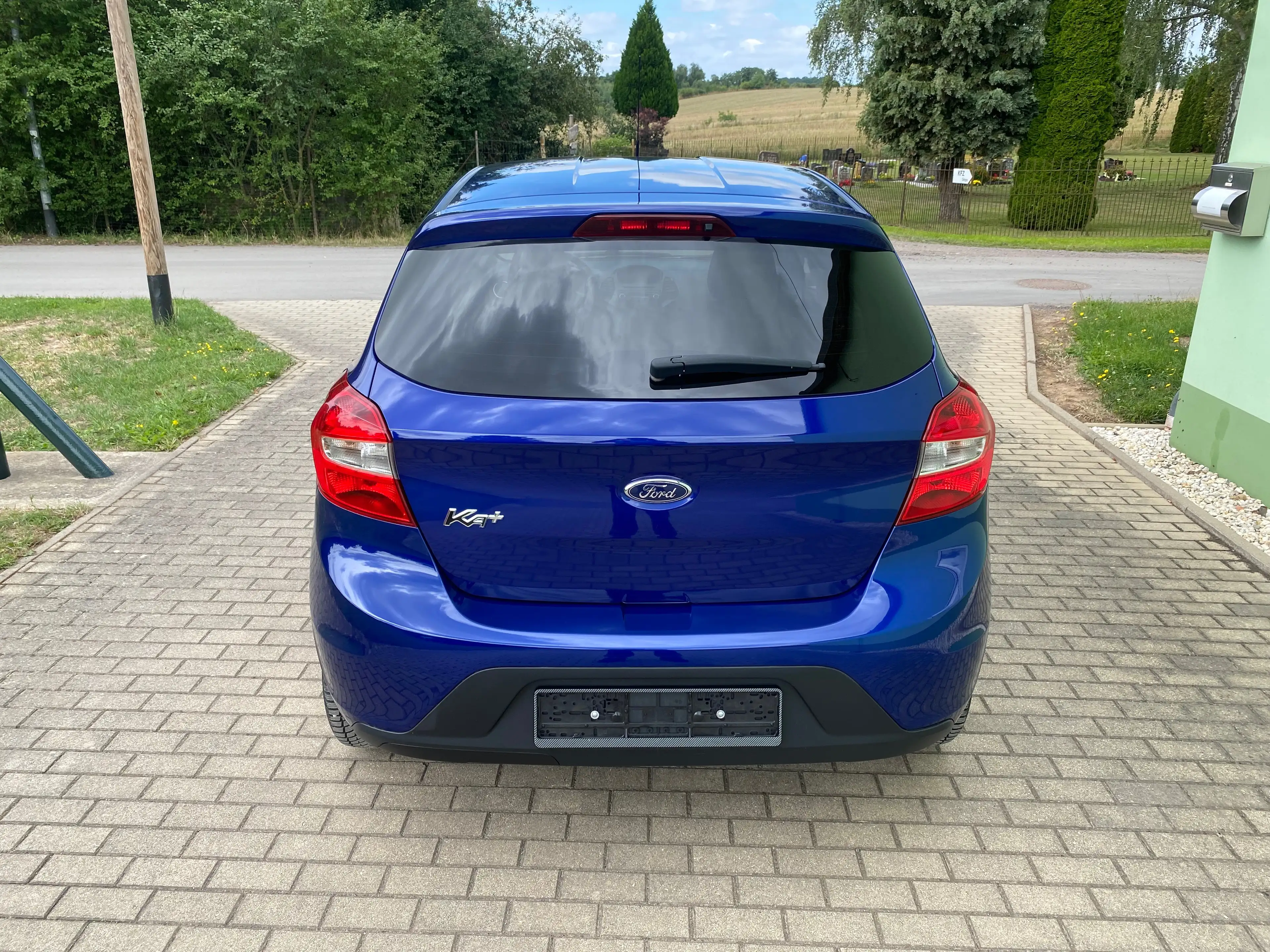 Ford Ka/Ka+ Cool*Nur 95Tkm*Scheckheftgepflegt*HU/AU Neu*Aus 1. Hand*Klima*top!** — photo 3