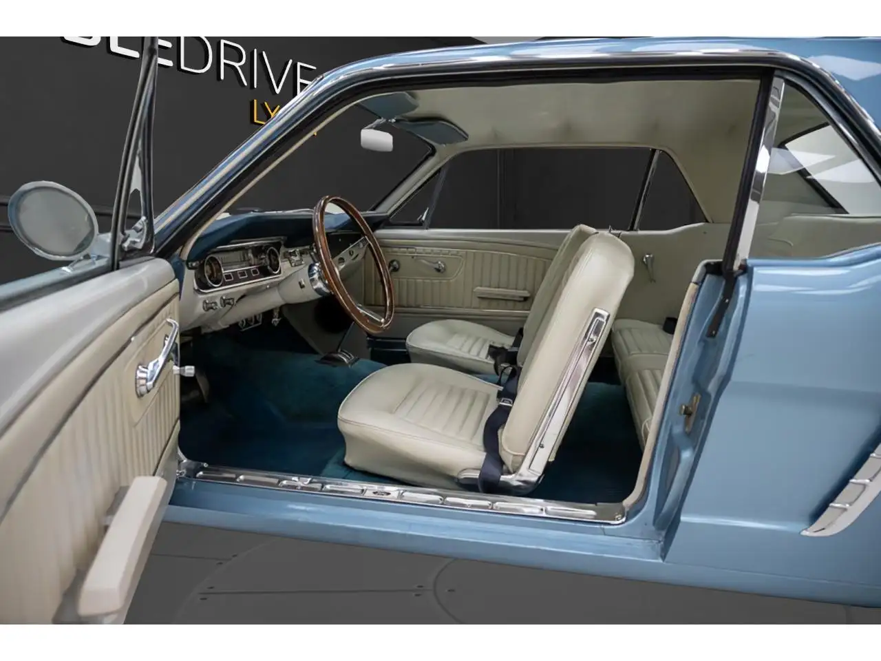 Ford Mustang PREMIERE GENERATION - ETAT DE CONSERVATION EXCEPTIONNEL - V8 4.7L BVA 275cv, foto 8