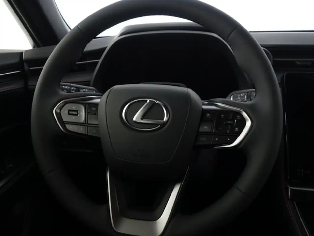 Lexus LBX 2026 — фото 15