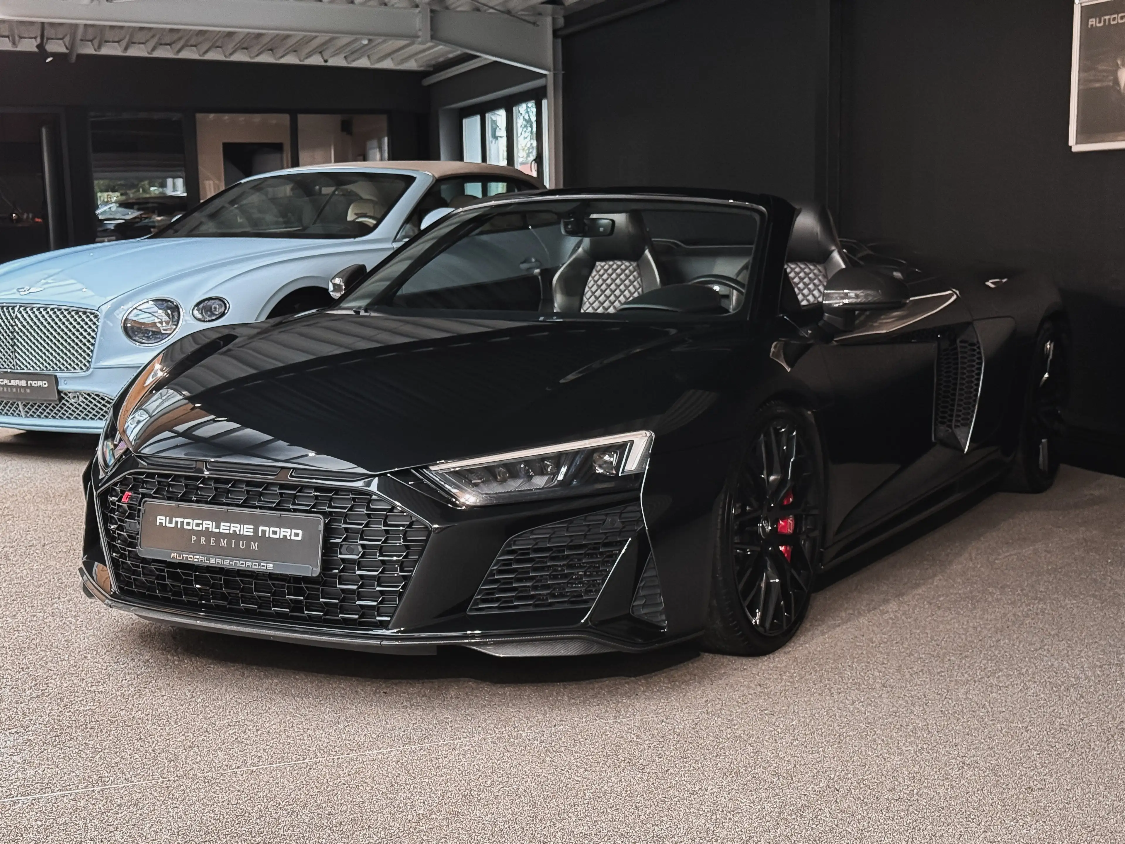 Audi R8 Spyder V10 Performance B&O+Laser+Exclusive+Magneti — photo 2