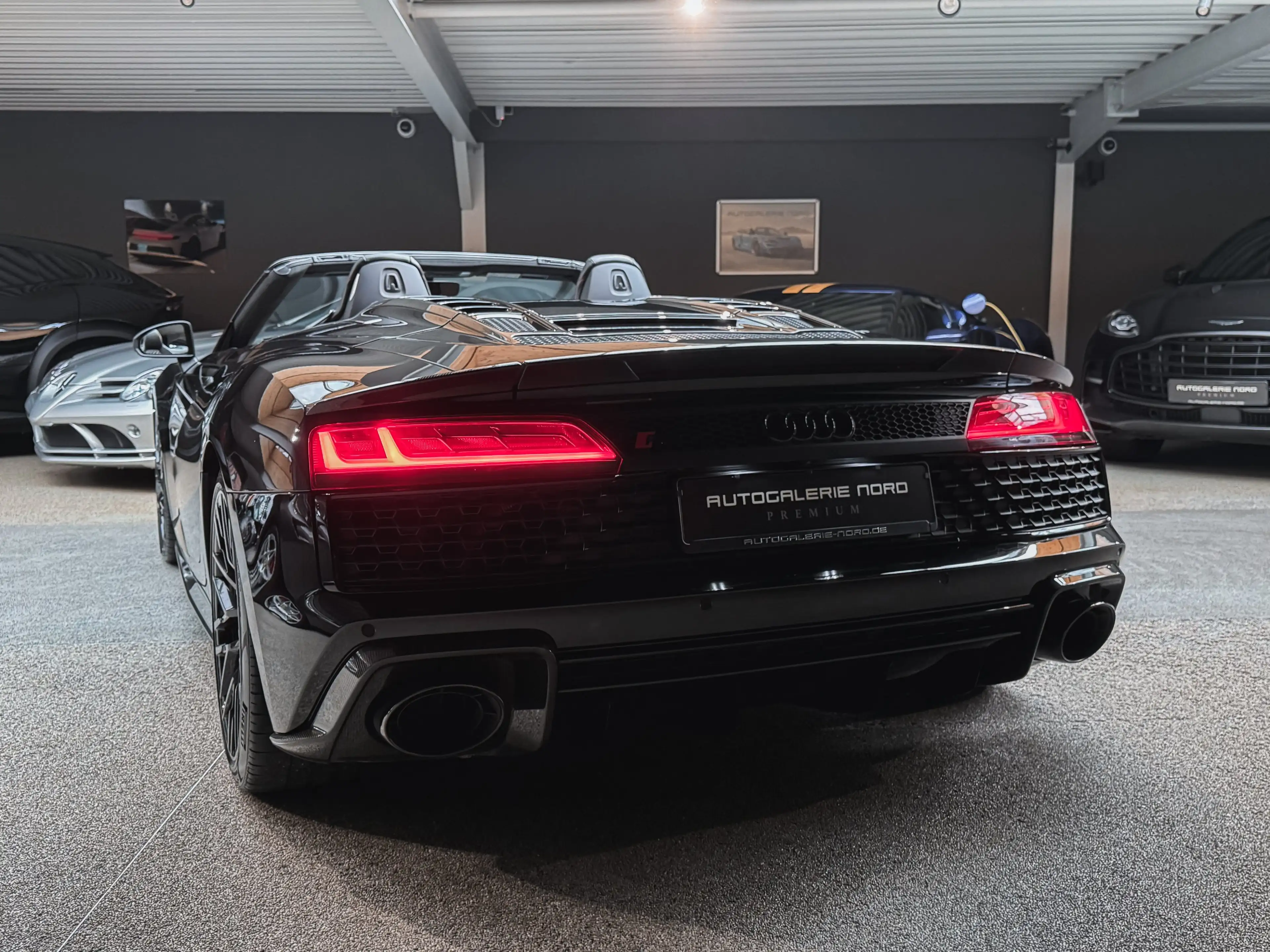 Audi R8 Spyder V10 Performance B&O+Laser+Exclusive+Magneti — photo 15
