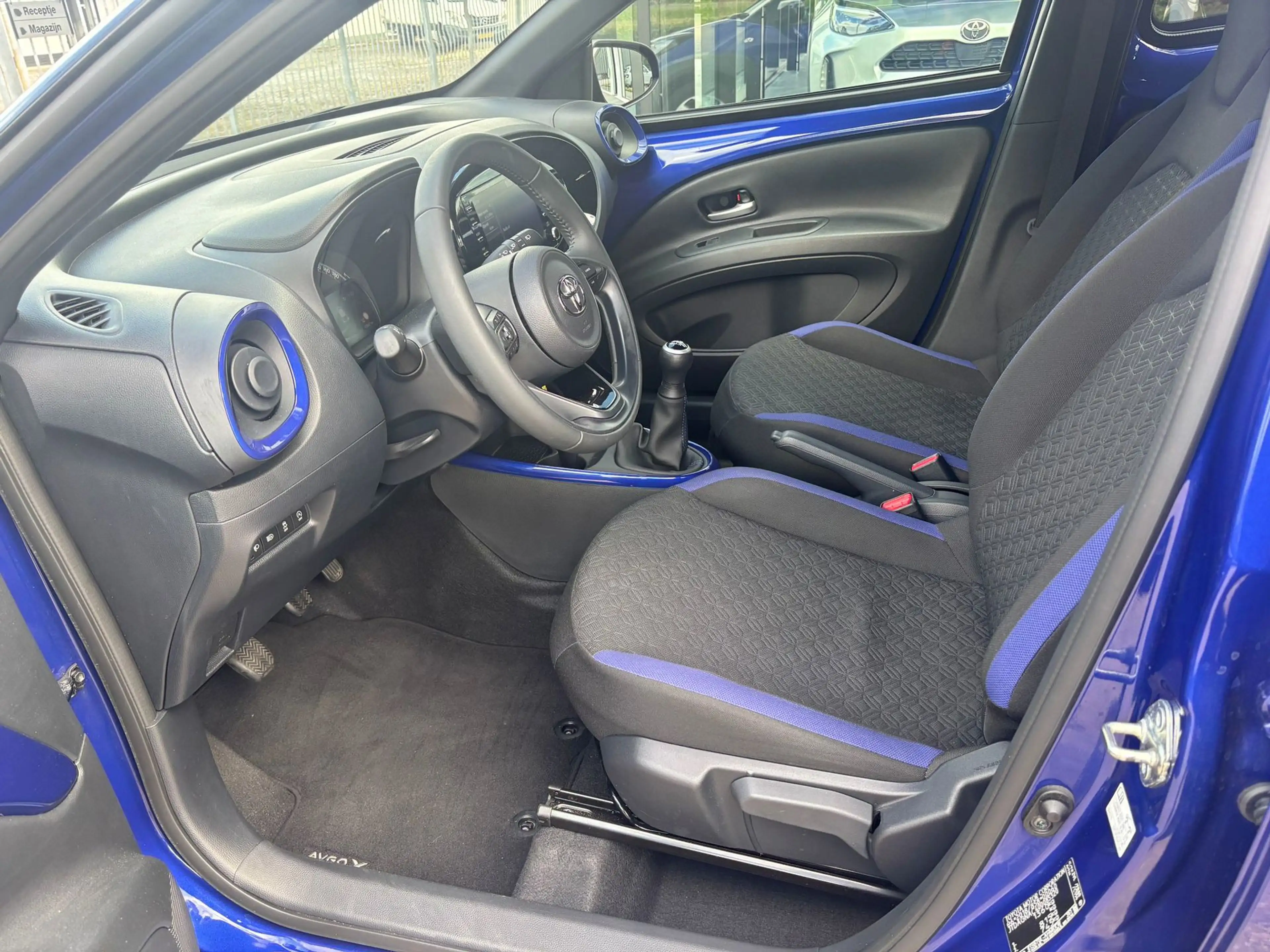 Toyota Aygo X 1.0 VVT-i MT Pulse — photo 9