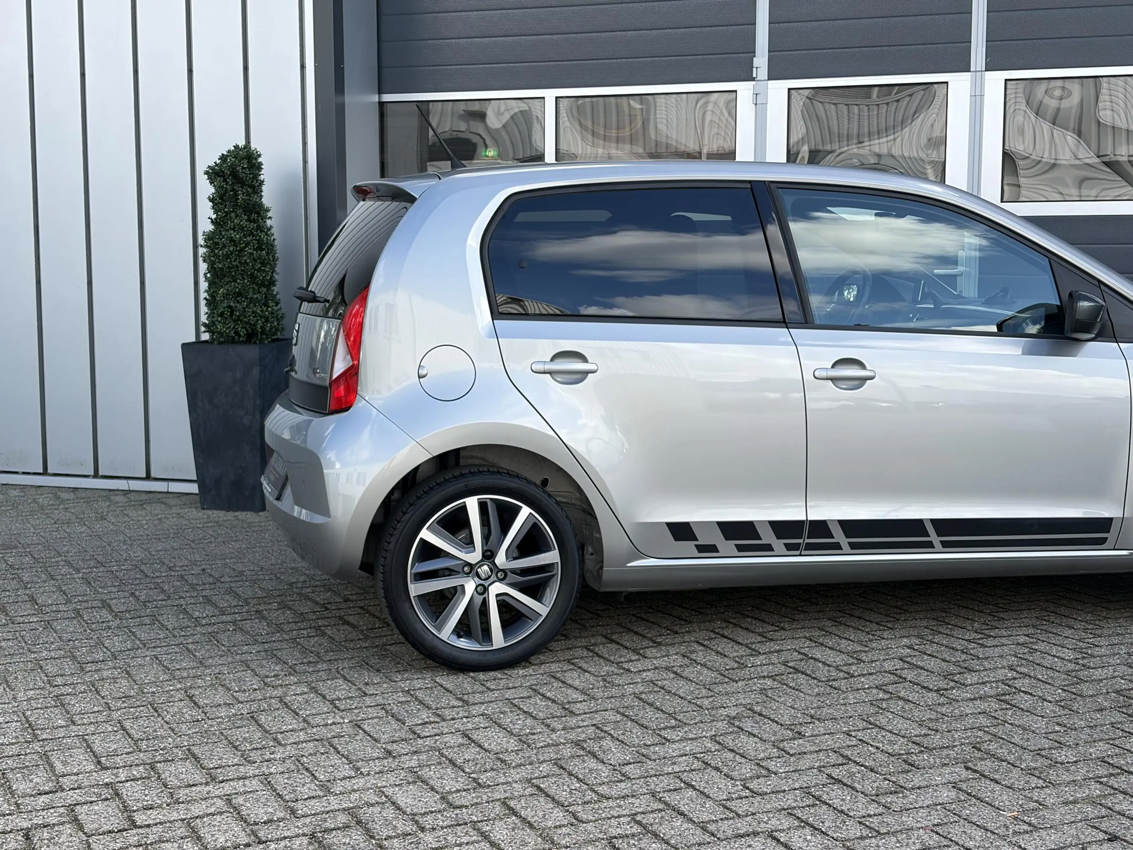 SEAT Mii 1.0 FR Connect | Seat sound | Parkeer sensoren | A — photo 8