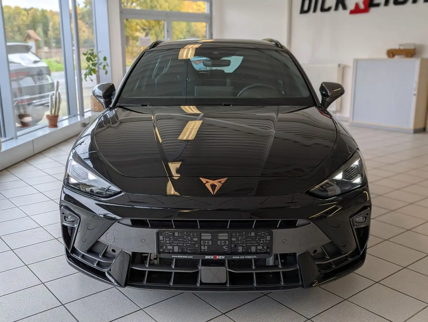 CUPRA Leon 2.0 TDI Intelligent-Dynamic-Edge-Pake Cam Schwarz - 2