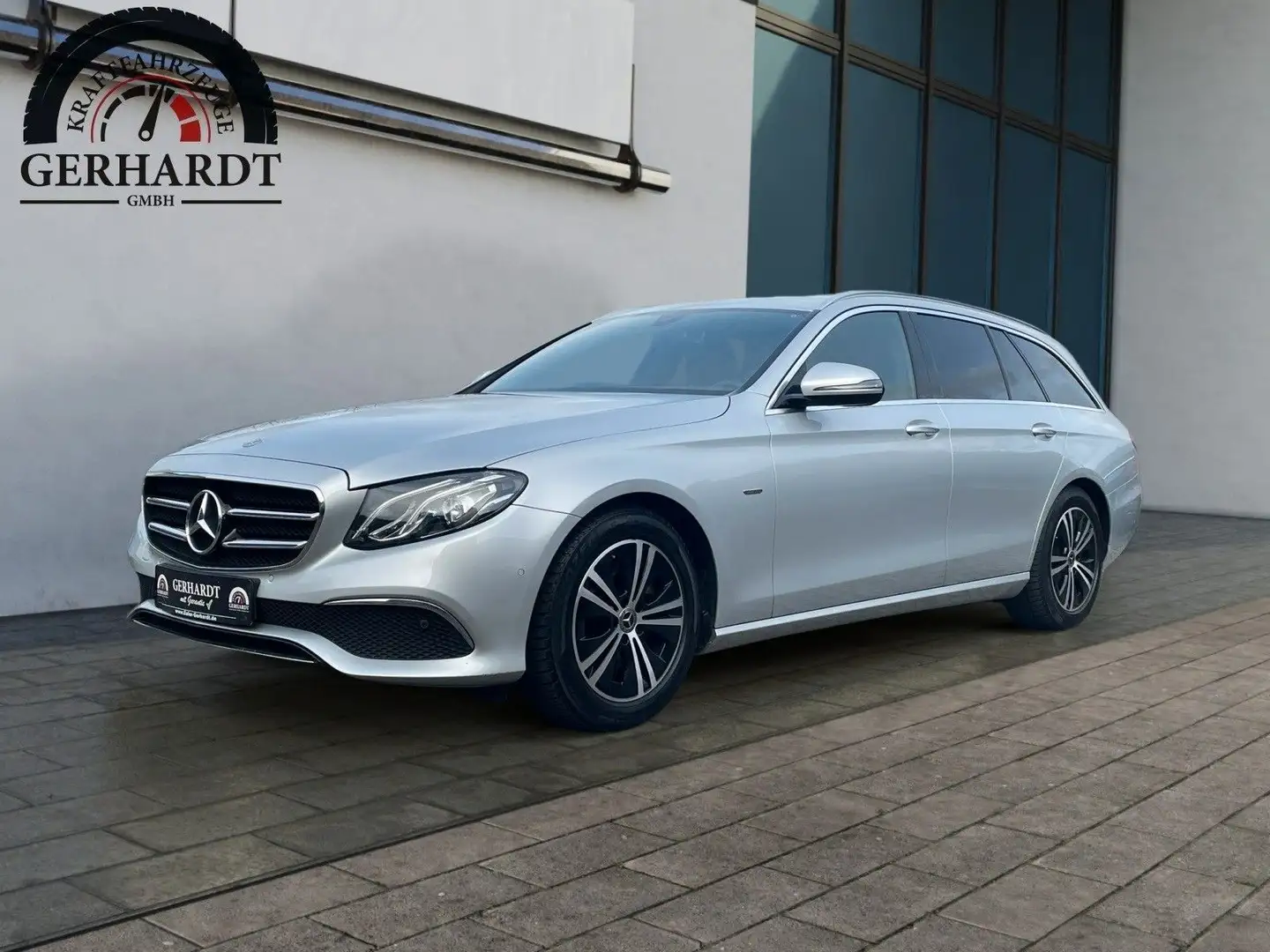 Mercedes-Benz E 200 T 9G-TRONIC *VOLL-LED*ASSIST+*SPORT-STYLE* Silber - 1