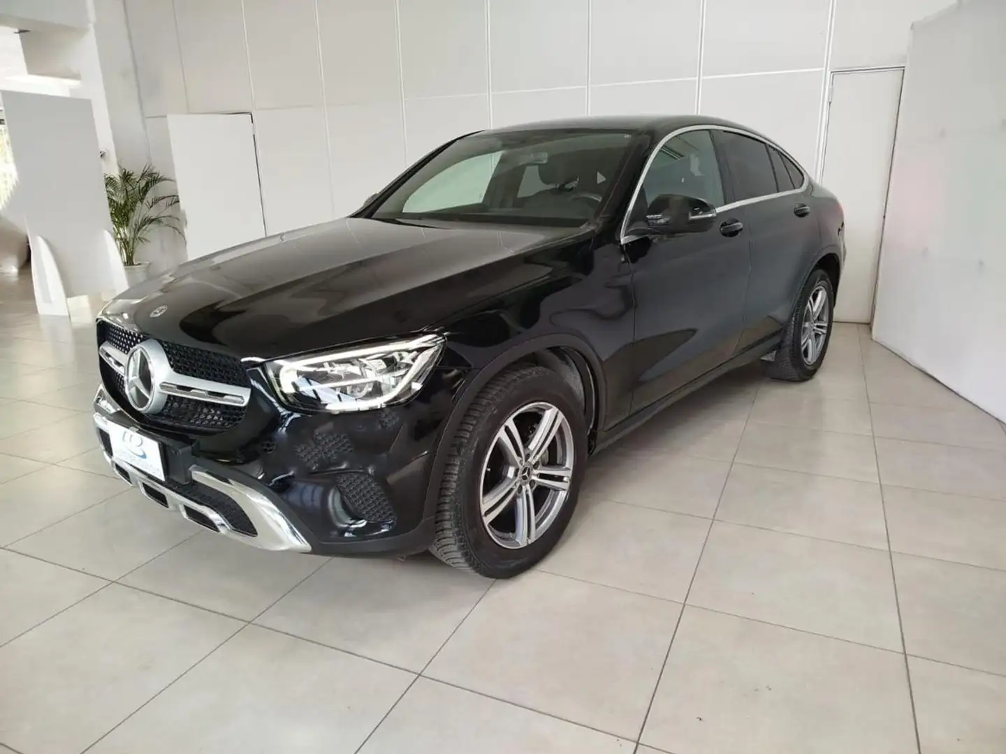 Mercedes-Benz GLC 220 d 4Matic Coupé Business Чорний - 2