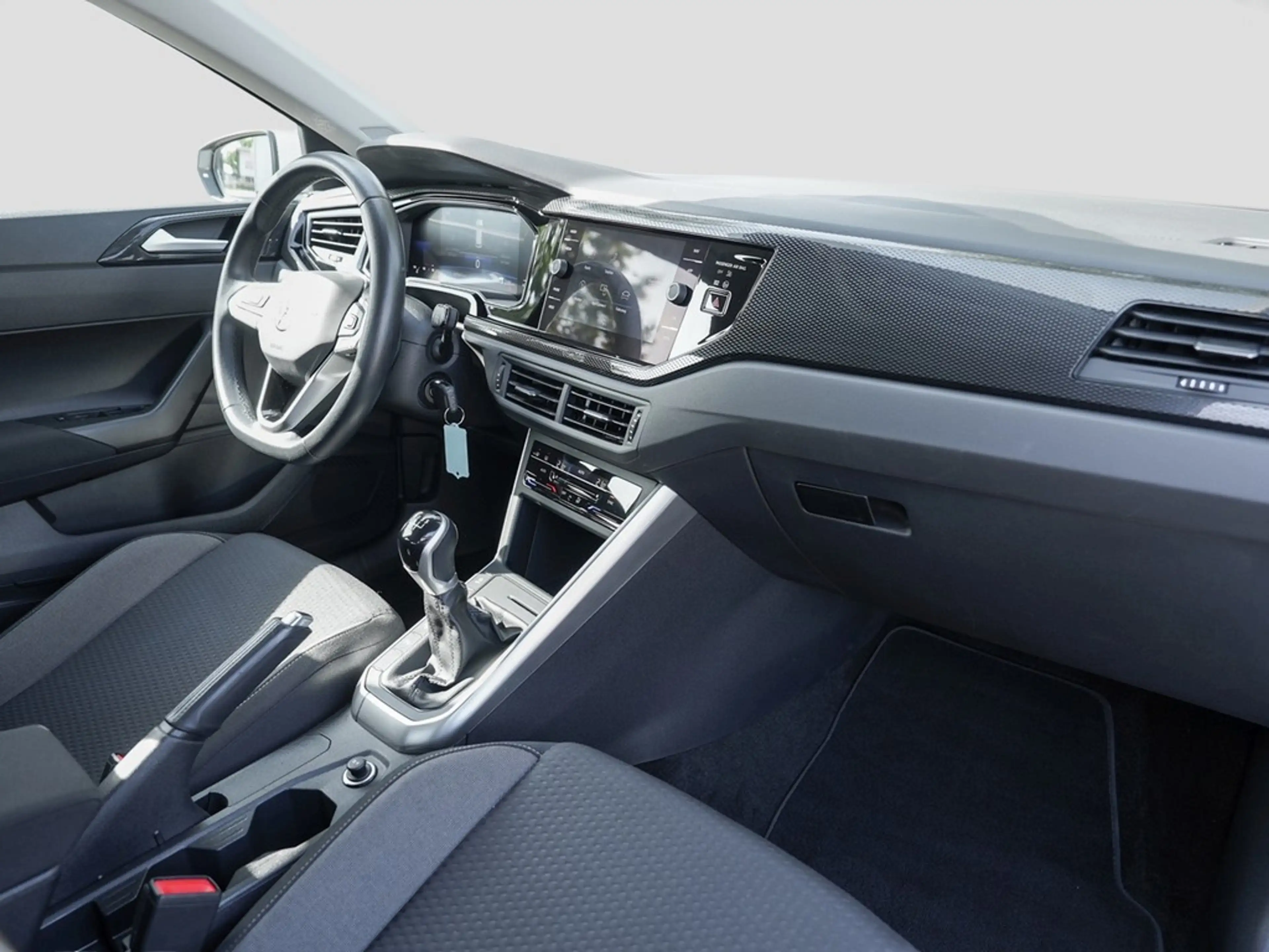Volkswagen Polo 1.0 TSI Life *LED*Navi*App-Con*Park-Assist*PDC*... — photo 8