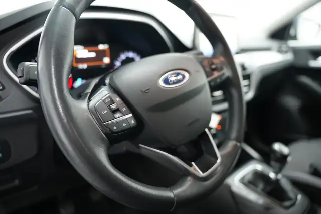 Ford Focus view 15