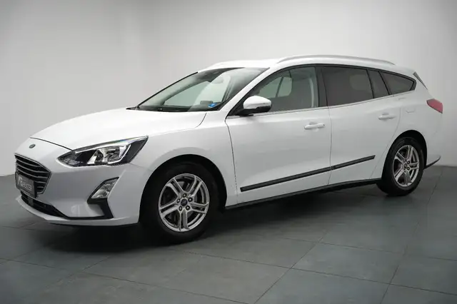 Ford Focus view 6