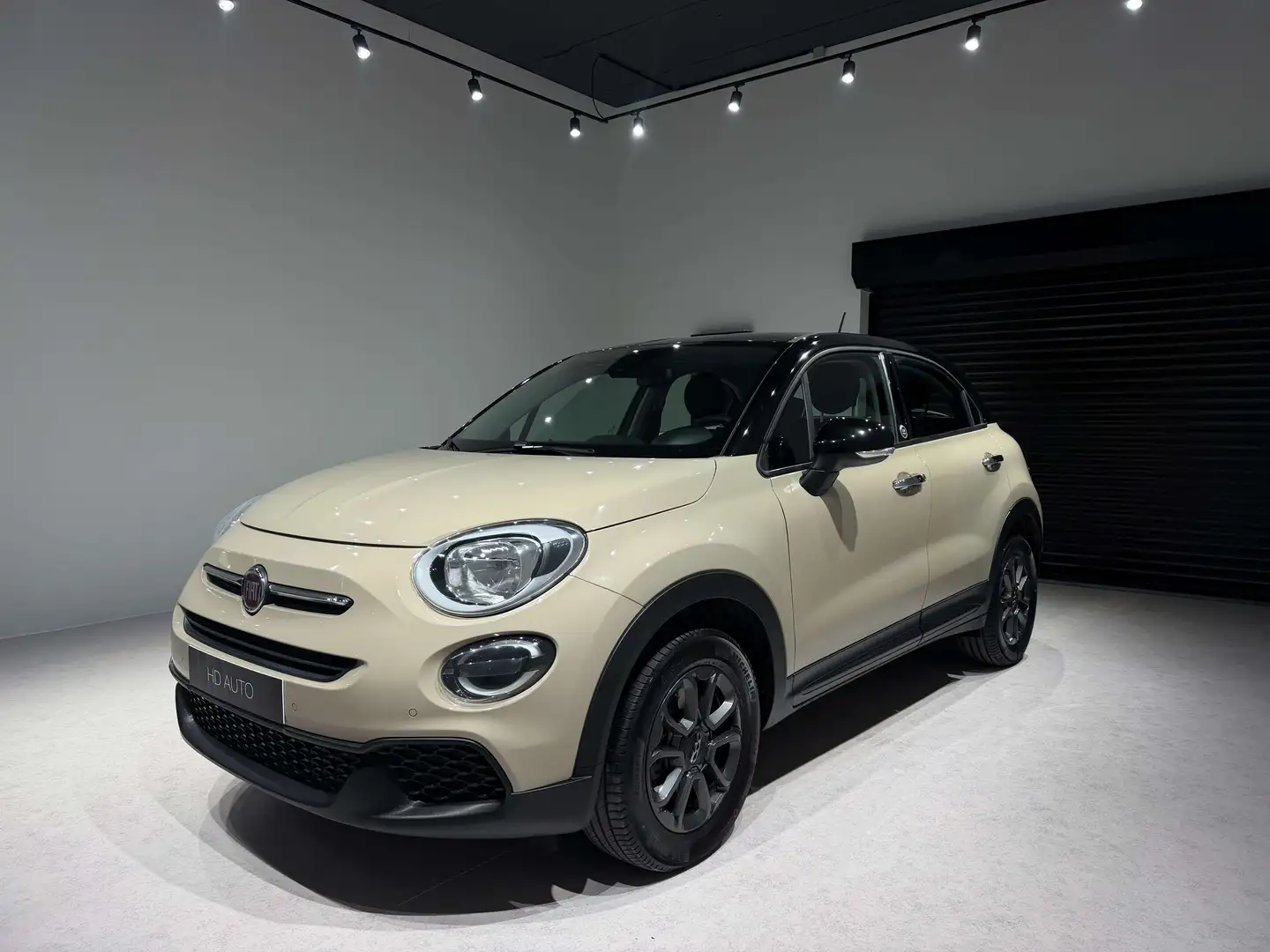Fiat 500X 1.3 FireFly Club Edition Lounge SPORT/CAMERA/GPS/ Beige - 2