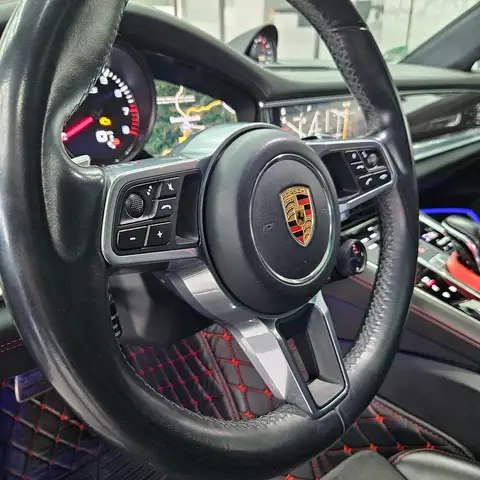 Porsche Panamera view 15