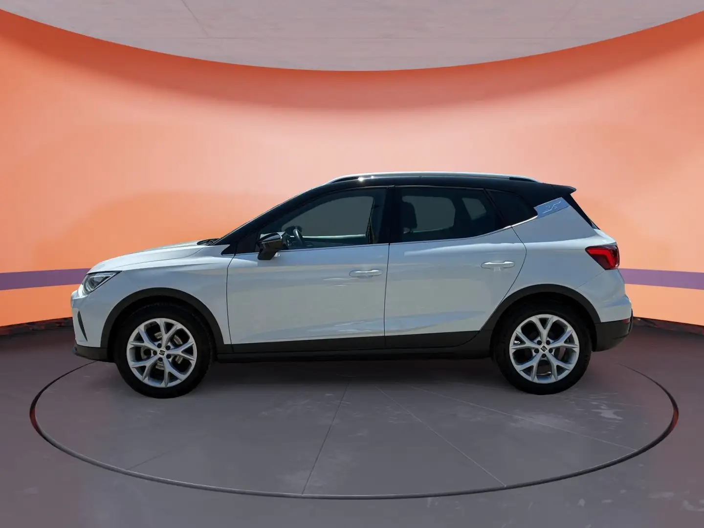 SEAT Arona ARONA 1.0 TSI FR *Einparkhilfe*DAB*ANSCHLUSSGARA Weiß - 2