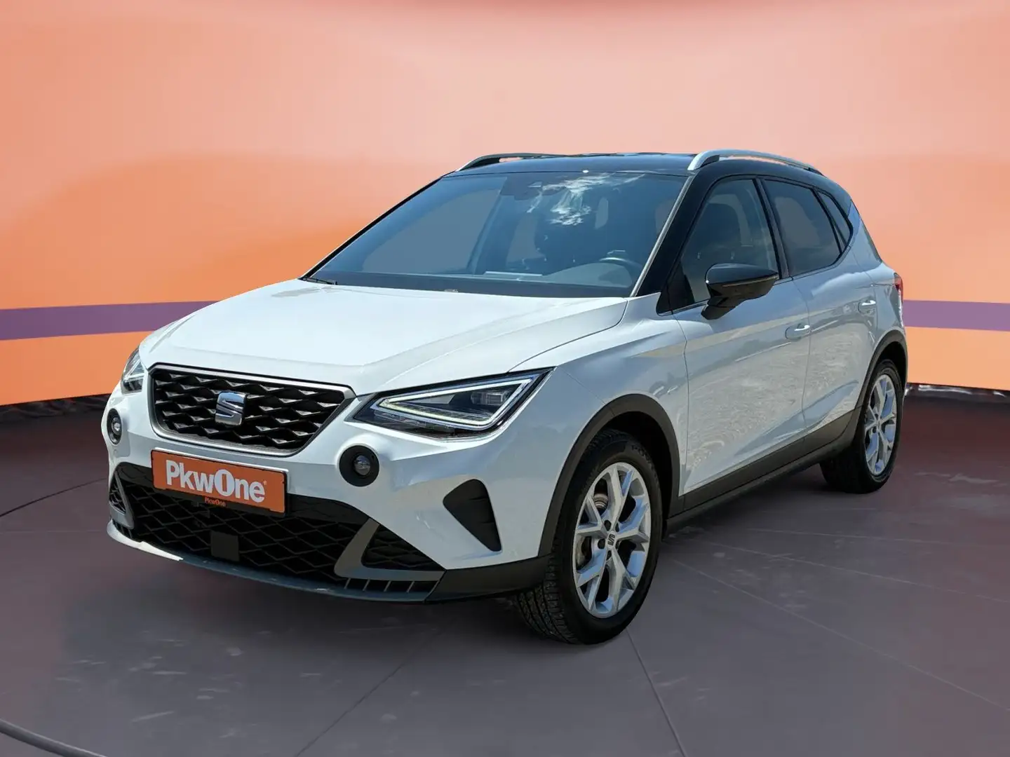 SEAT Arona ARONA 1.0 TSI FR *Einparkhilfe*DAB*ANSCHLUSSGARA Weiß - 1