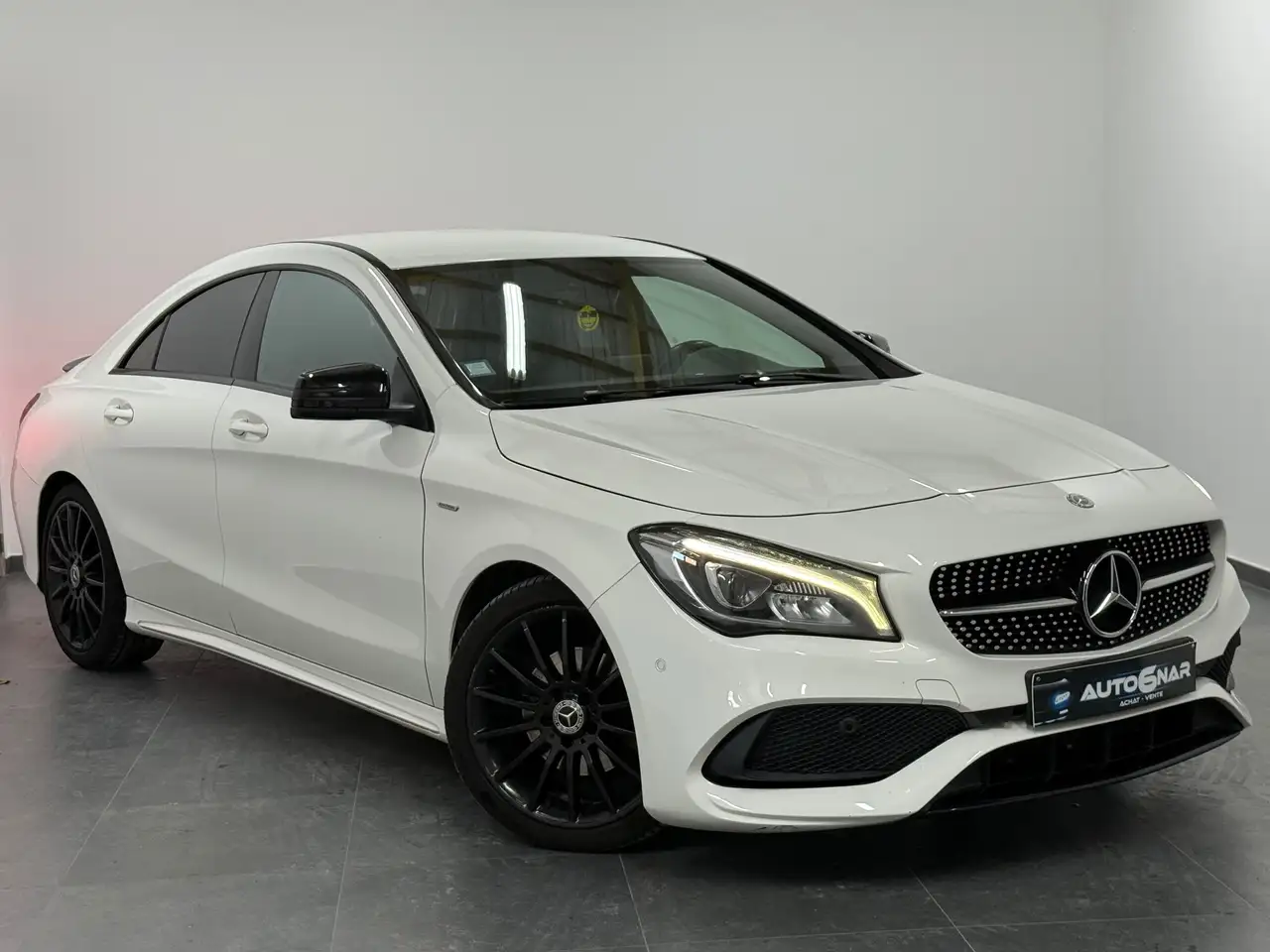 Mercedes-Benz CLA 200