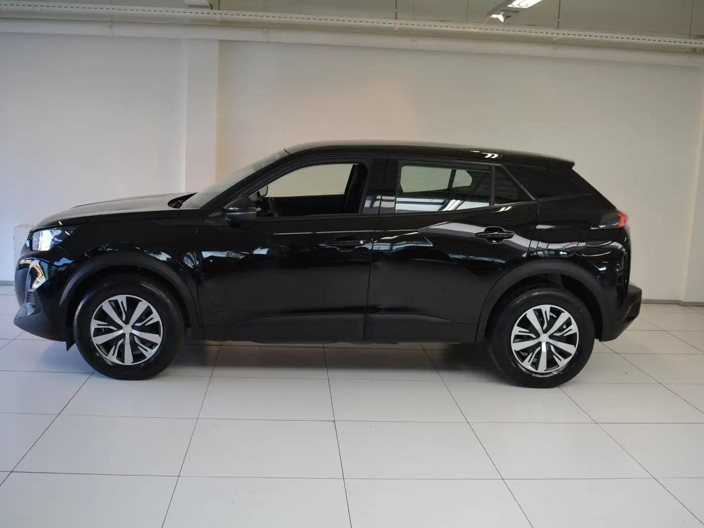 Peugeot 2008 1.2 Turbo 100pk Active | Navigatie | Parkeersensor Schwarz - 2