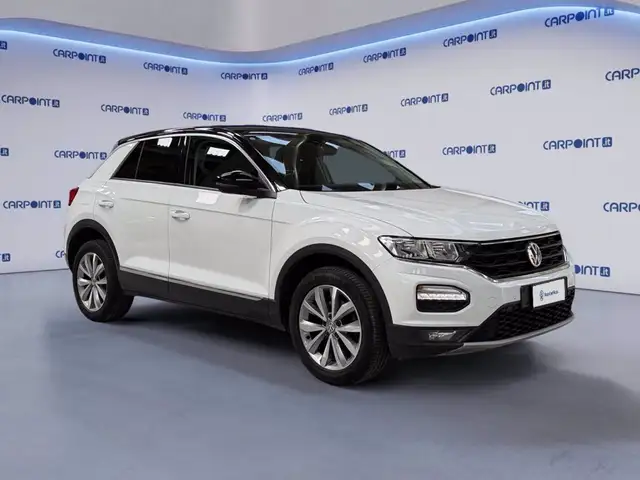 Volkswagen T-Roc view 8