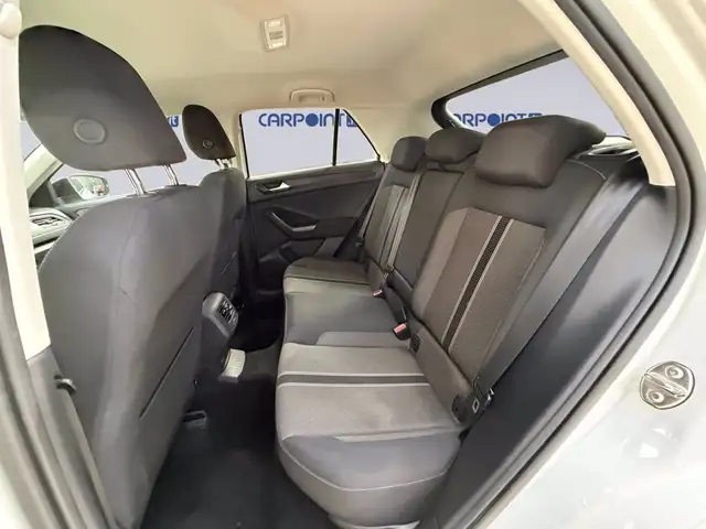 Volkswagen T-Roc view 14