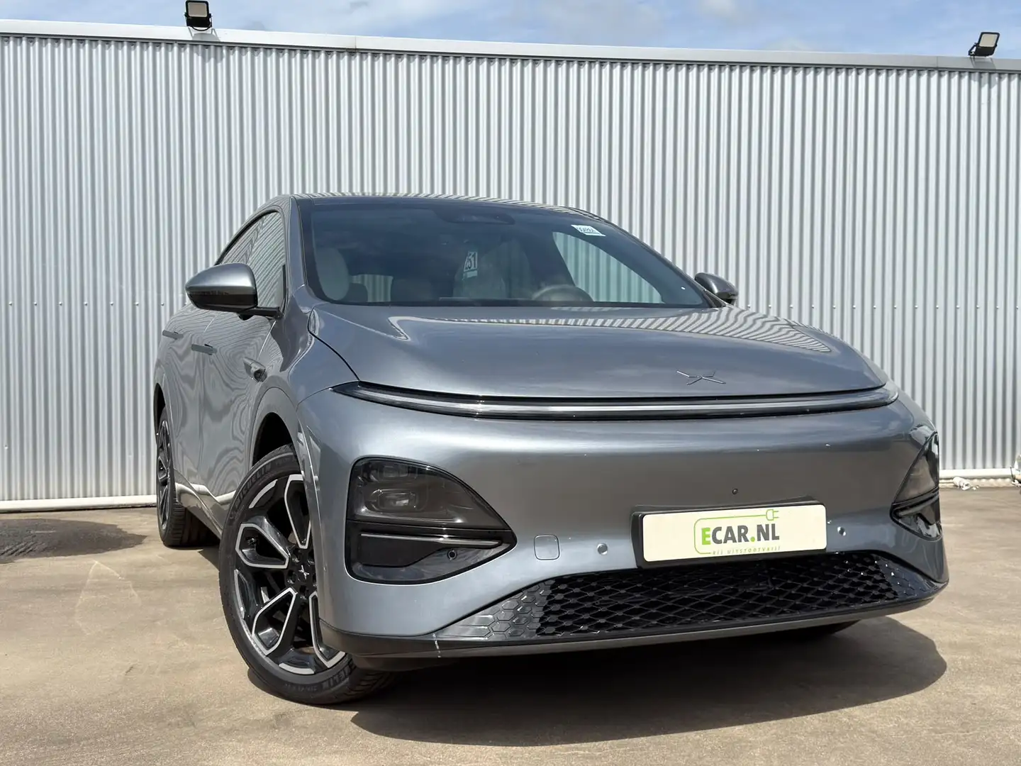 Xpeng G6 RWD Long Range 80.8 kWh | Luxe Leder | Grau - 1