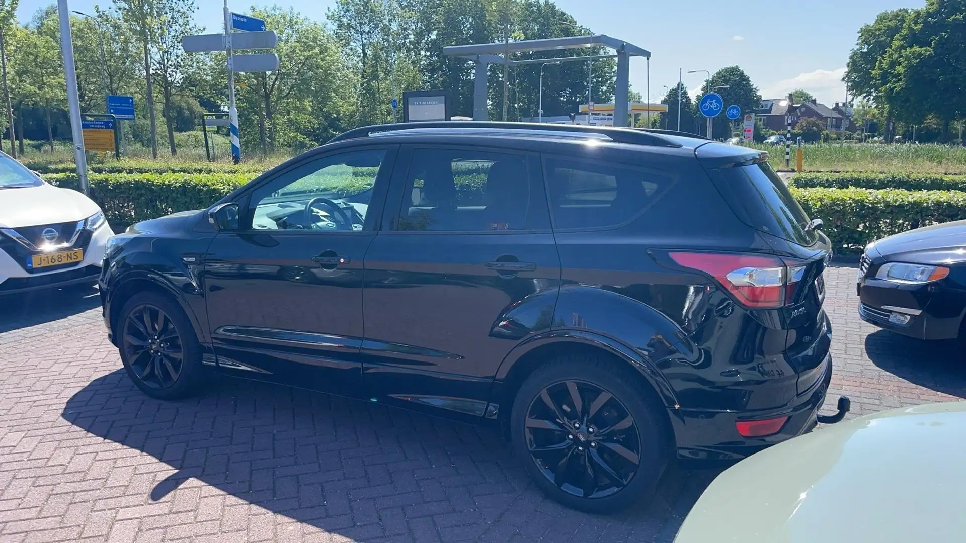 Ford Kuga 1.5 EcoBoost ST Line Zwart - 2