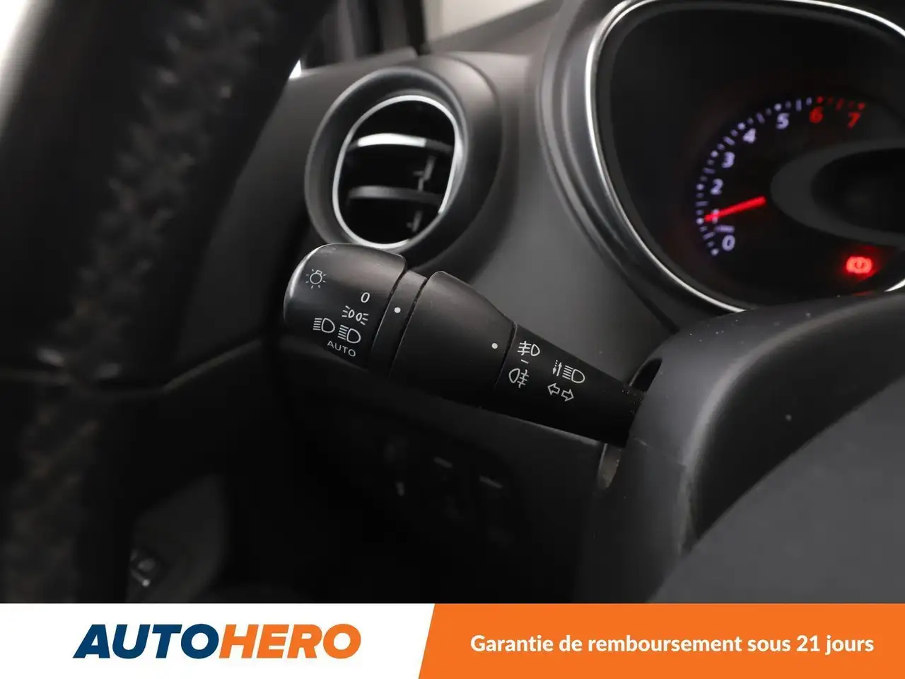 Renault Captur — photo 20