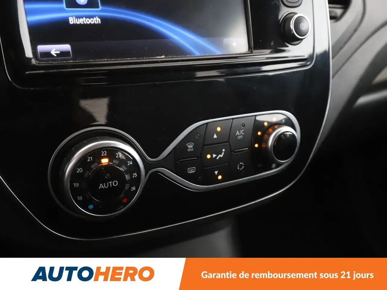 Renault Captur — photo 27