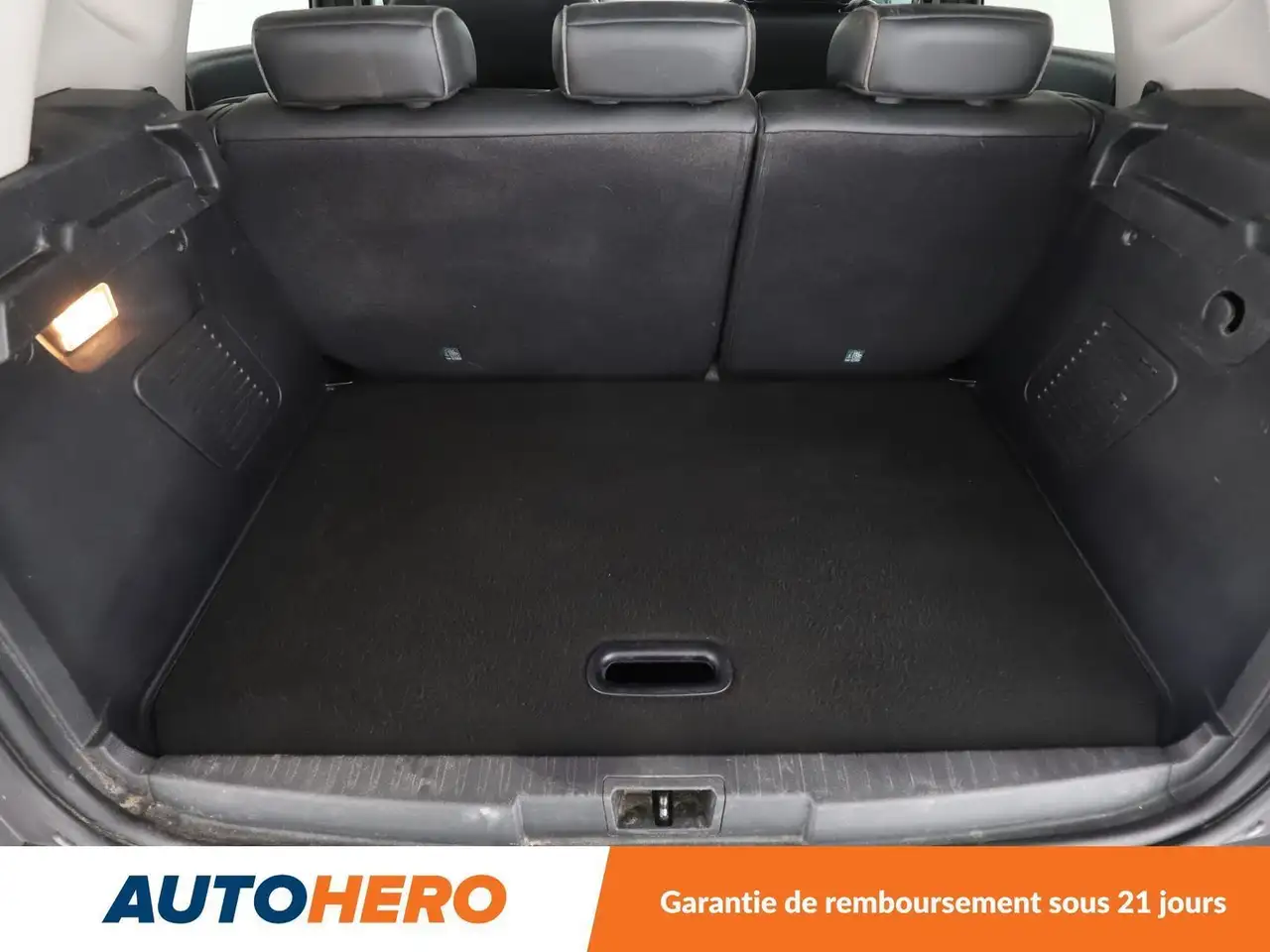 Renault Captur — photo 17