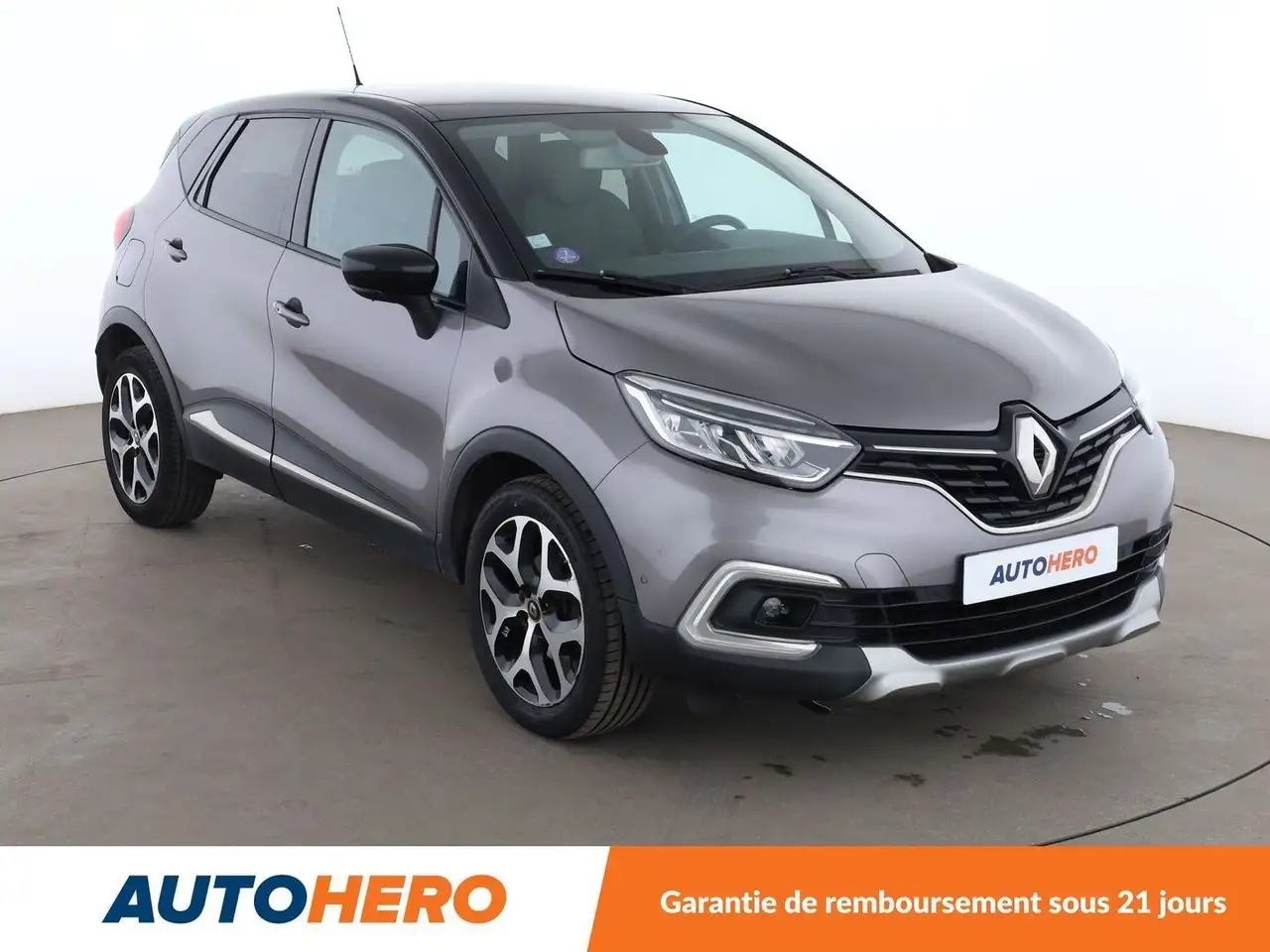Renault Captur — photo 8