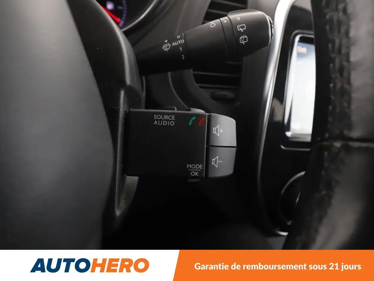 Renault Captur — photo 22