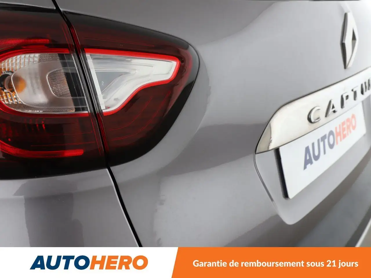 Renault Captur — photo 35