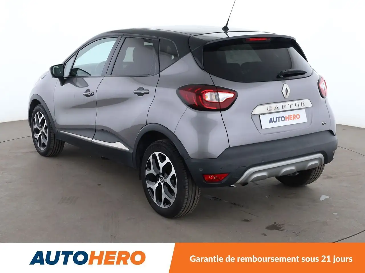 Renault Captur — photo 4