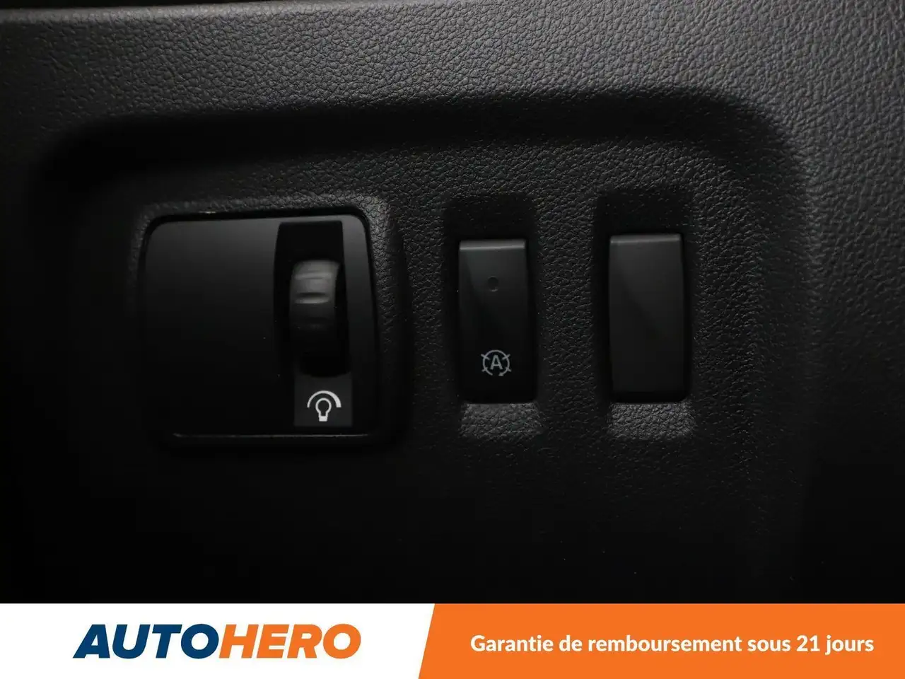 Renault Captur — photo 31