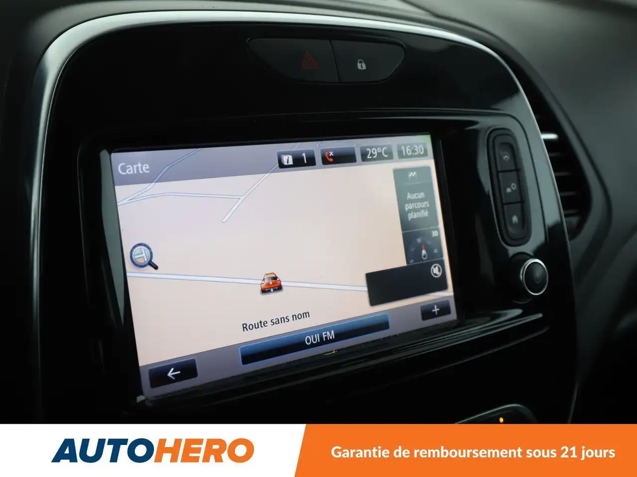 Renault Captur — photo 24